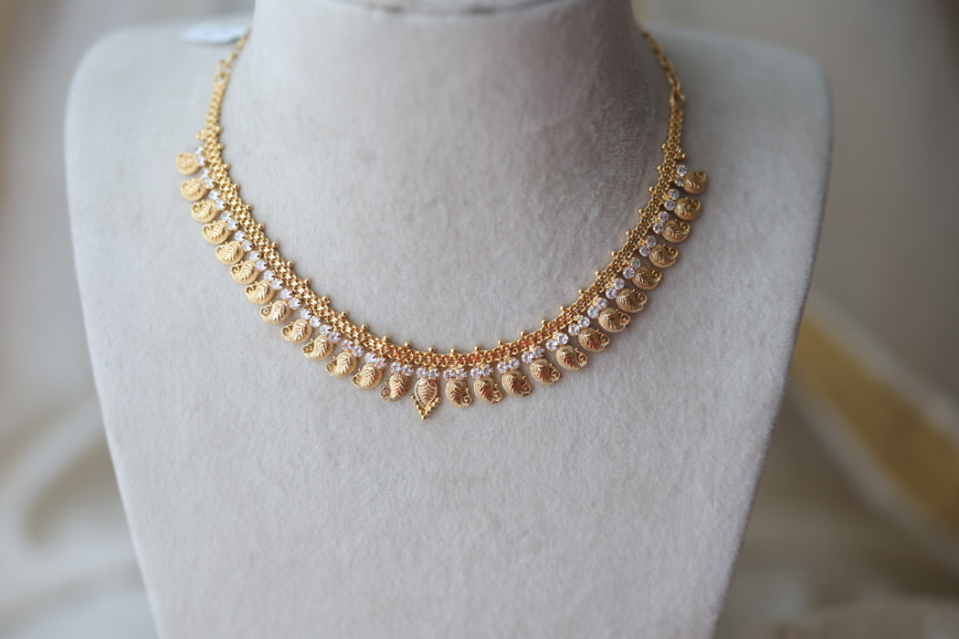 Heritage gold mango short necklace and earrings H122