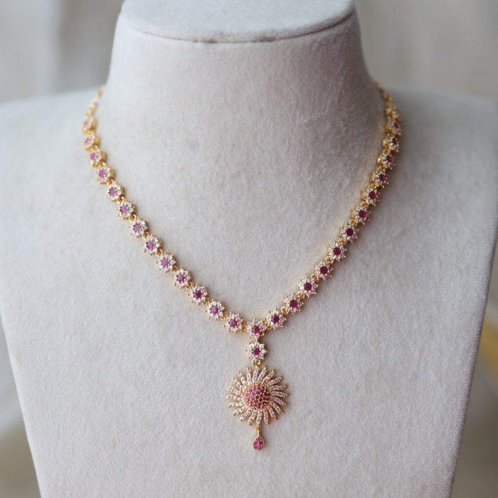 Heritage gold ruby white stone short necklace H67986