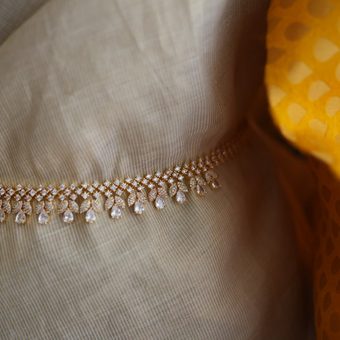 Heritage gold and plated  white stone waistchain  HW893
