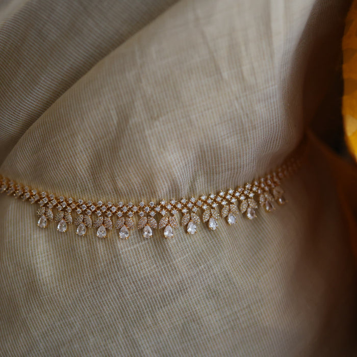 Heritage gold and plated  white stone waistchain  HW893