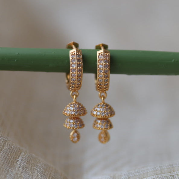 Heritage gold plated white stone hoop earrings HD211