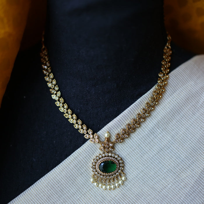 Antique green white short necklace with earrings TTS4368