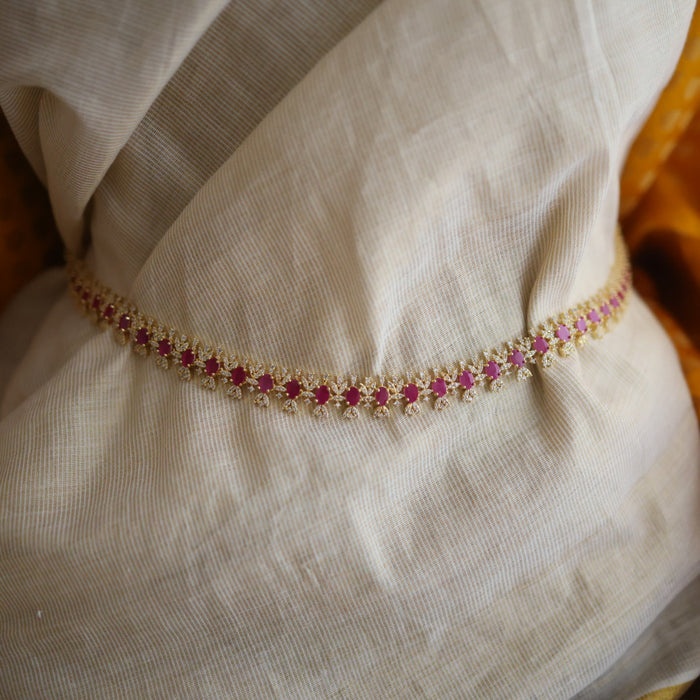 Heritage ruby white stone wistchain HW18000