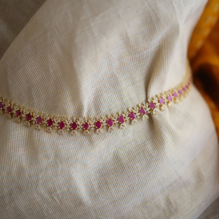 Heritage ruby white stone wistchain HW18000