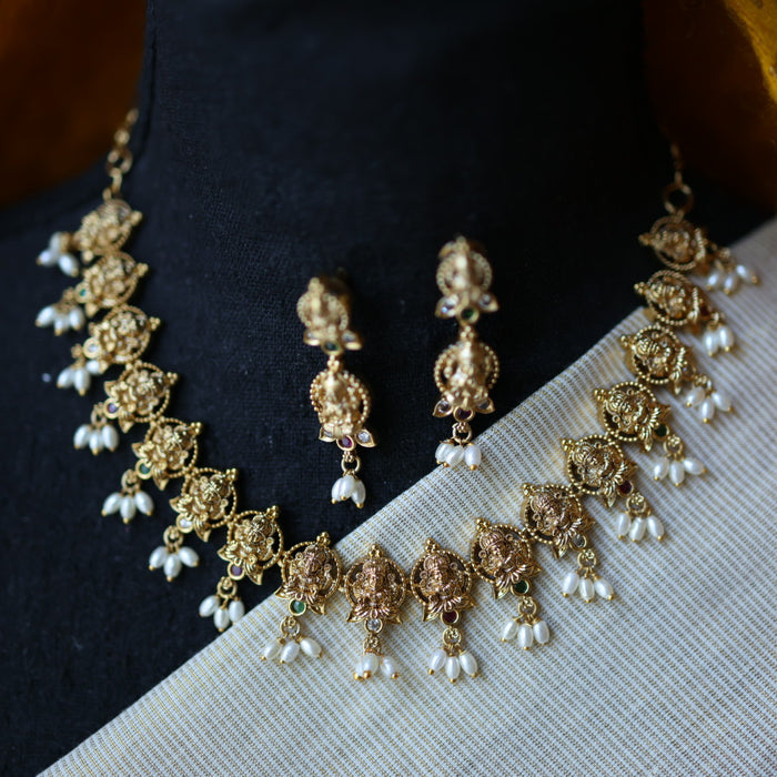 Antique pearl short necklace and earrings TTS4370