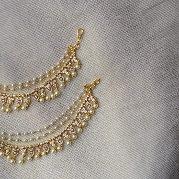 Heritage gold plated white stone ear accessoris HM222