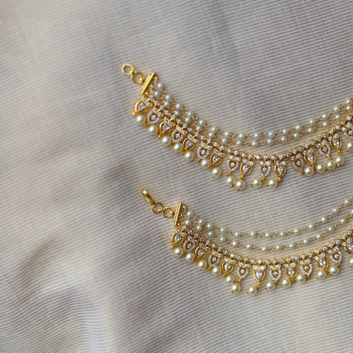 Heritage gold plated white stone ear accessoris HM222