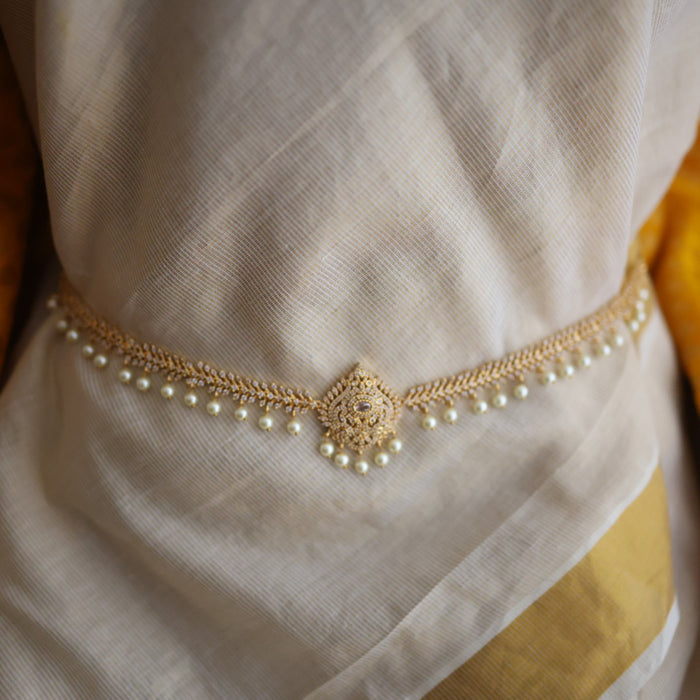 Heritage gold plated white stone and pearl waistchain HW34789