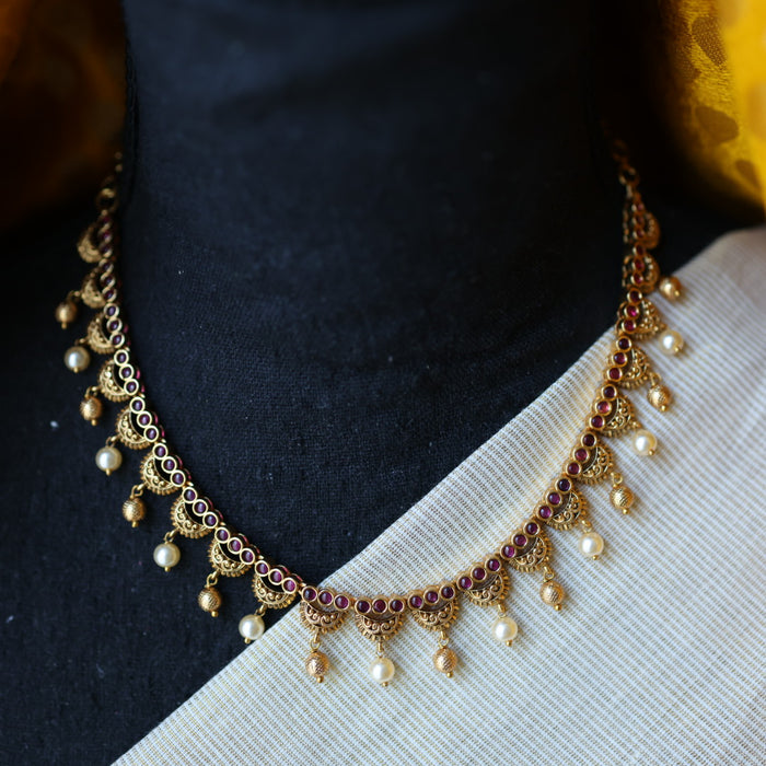 Antique ruby stone short necklace and earrings