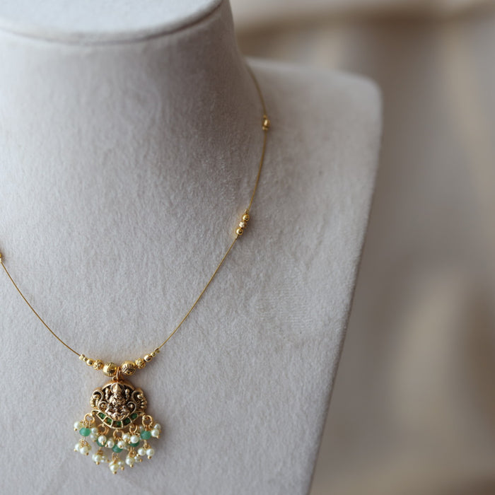 Heritage gold plated invisible short necklace IN9079