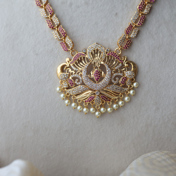 Heritage gold plated ruby white stone short necklace H8914