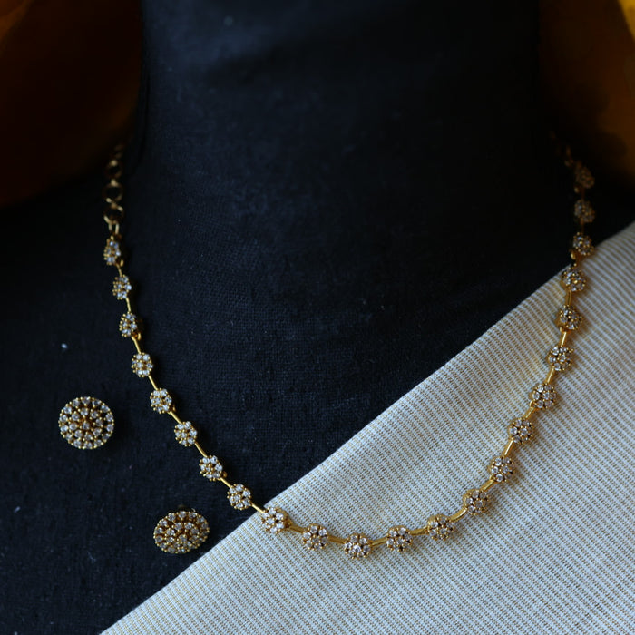 Antique whites stone short necklace with earrings TTS4360