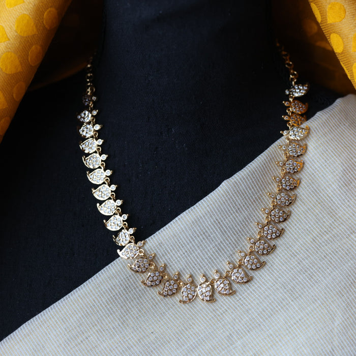 Heritage gold plated short necklace H1045