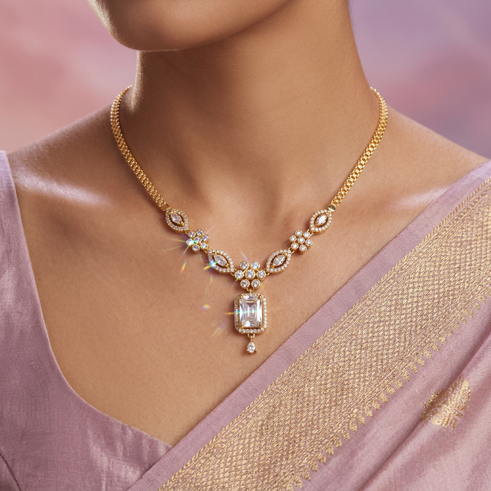 Heritage gold plated white stone short necklace H8909