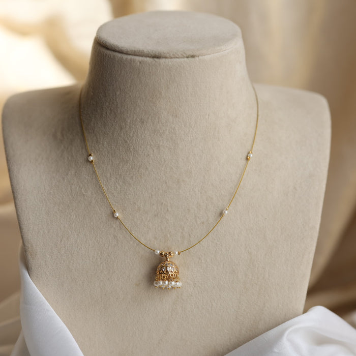 Heritage gold plated invisible necklace IN090