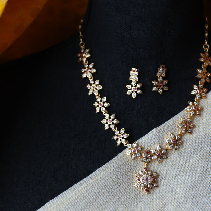 Heritage gold plated short necklace H78253