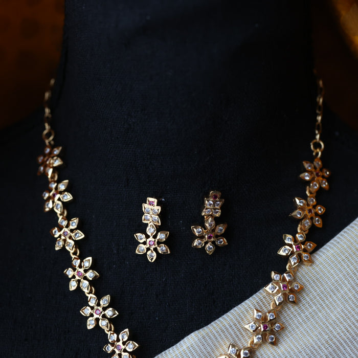 Heritage gold plated short necklace H78253