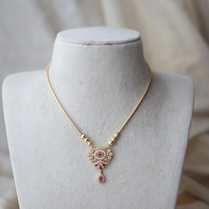 Heritage gold plated ruby white stone short necklace H2179