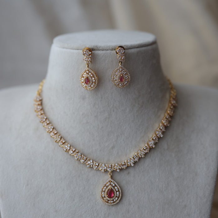 Heritage gold plated ruby white stone short necklace with earrings H190
