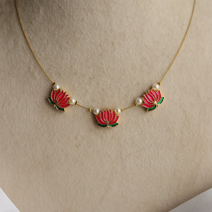 Antique invisible necklace IN078