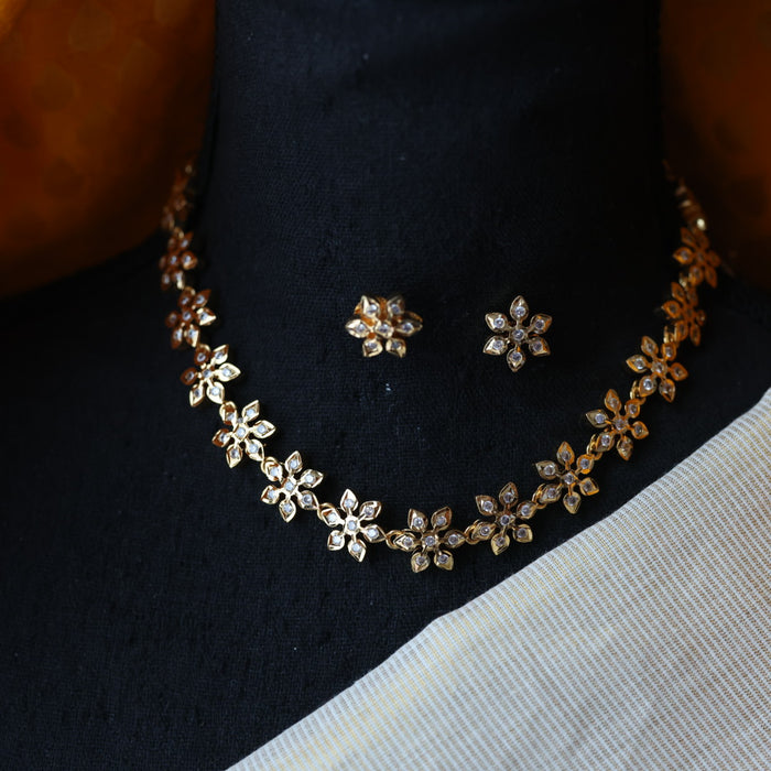 Heritage gold plated short necklace with earrings H7892
