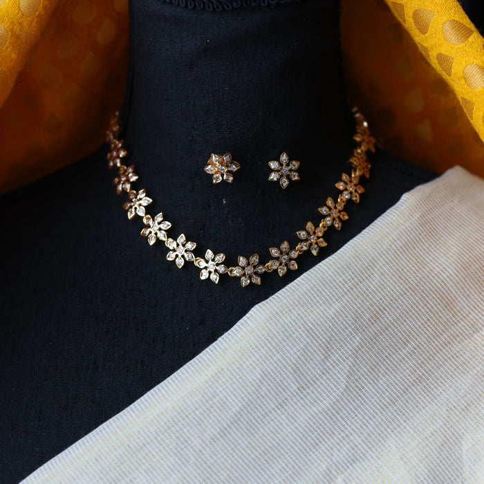 Heritage gold plated short necklace with earrings H7892