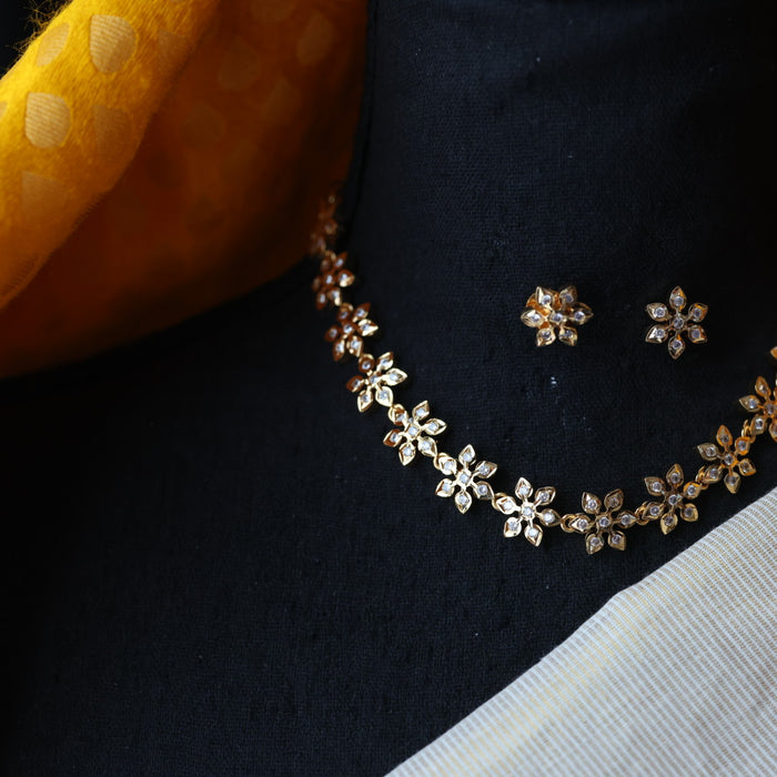 Heritage gold plated short necklace with earrings H7892