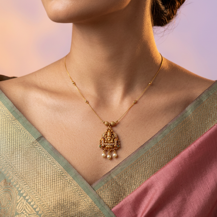 Antique invisible necklace IN078