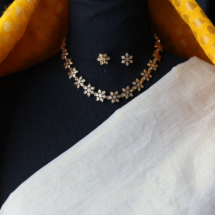 Heritage gold plated short necklace with earrings H7892