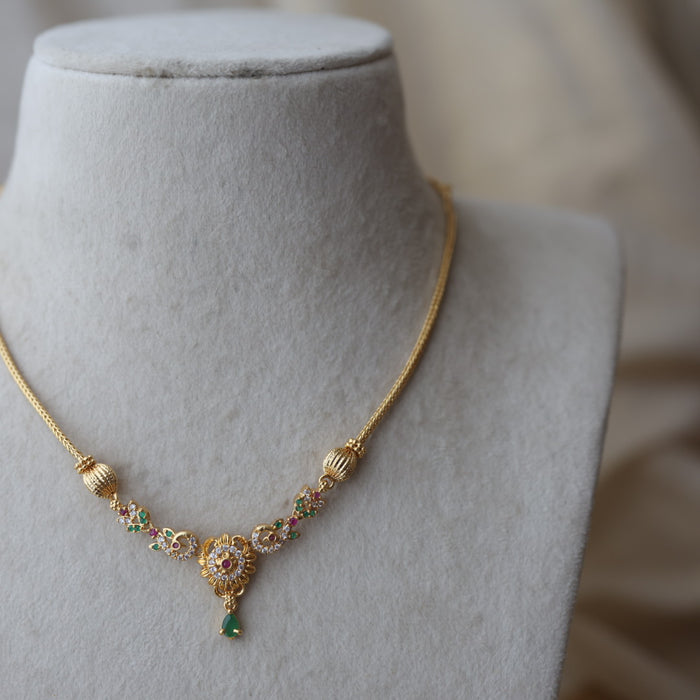 Heritage gold plated ruby white stone short necklace H7213