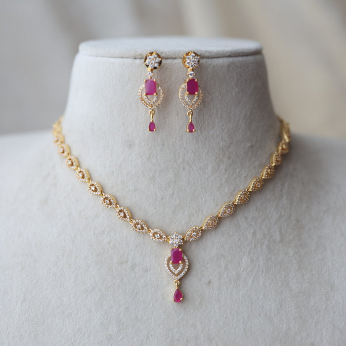 Heritage gold plated ruby white stone short necklace with earrings H7883