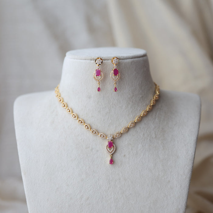 Heritage gold plated ruby white stone short necklace with earrings H7883