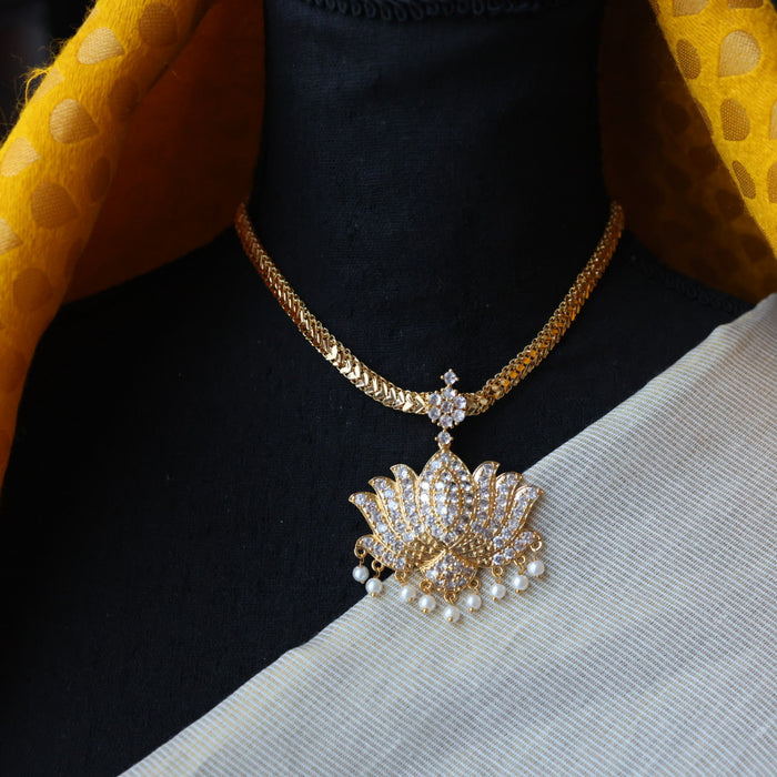 Heritage gold plated short necklace and earrings H2634