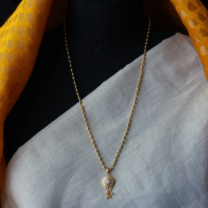 Heritage gold plated long chain with pendant HC22