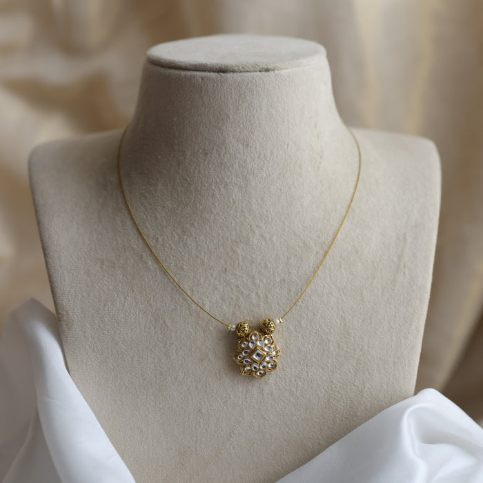 Trendy invisible short necklace IN1012