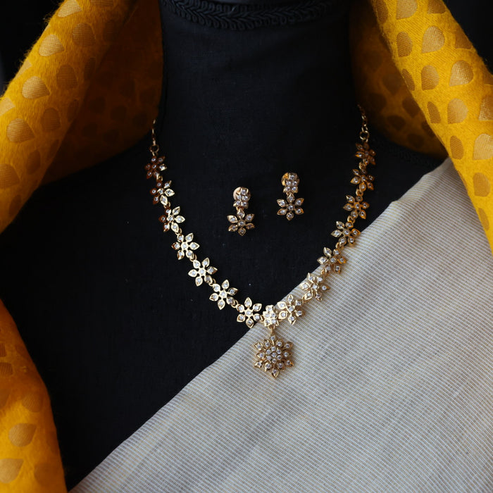Heritage gold plated short necklace and earrings H6902
