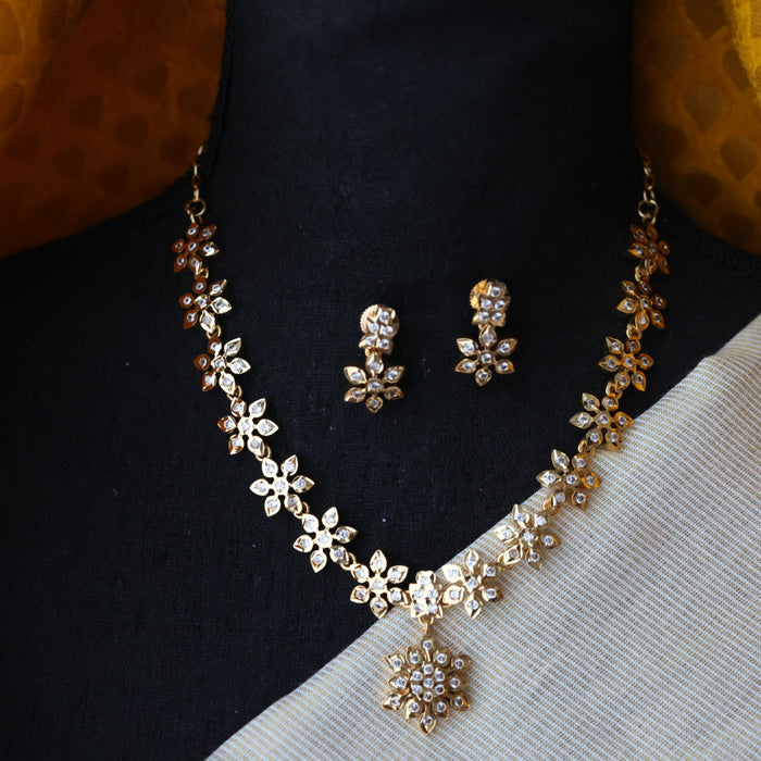 Heritage gold plated short necklace and earrings H6902