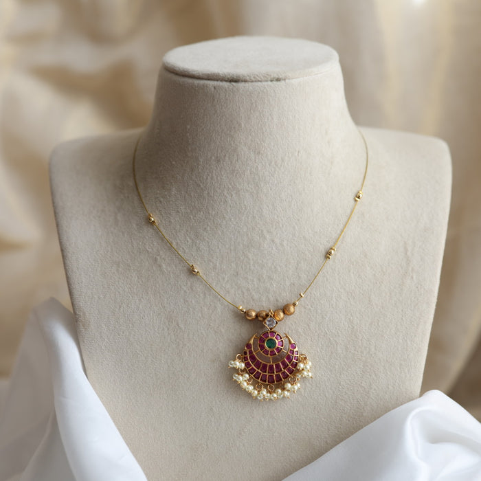 Antique invisible short necklace IN4561