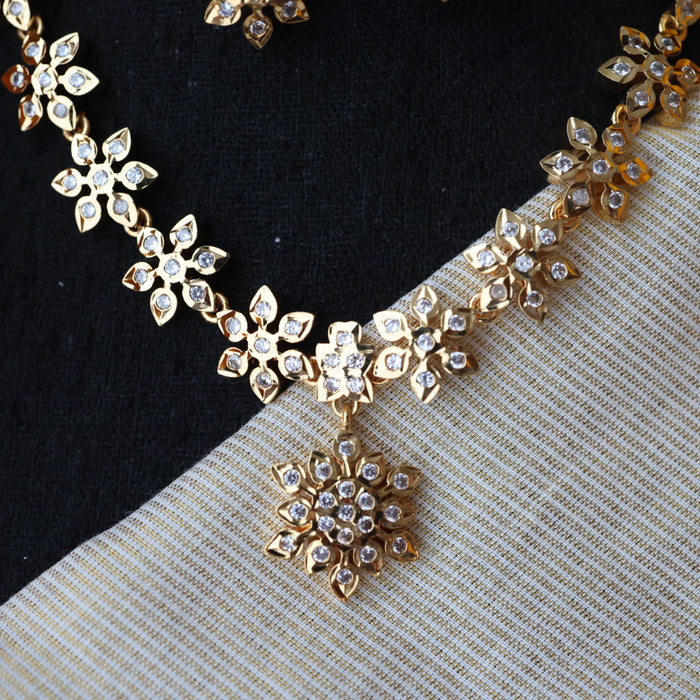 Heritage gold plated short necklace and earrings H6902
