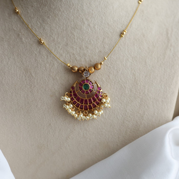 Antique invisible short necklace IN4561