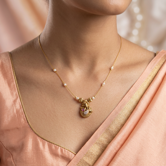 Antique invisible short necklace IN4571