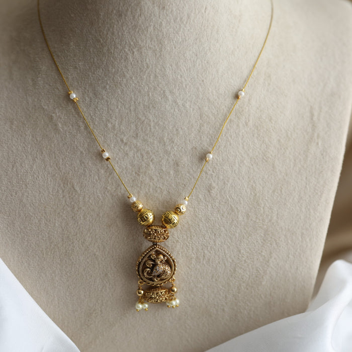 Antique invisible short necklace IN457199
