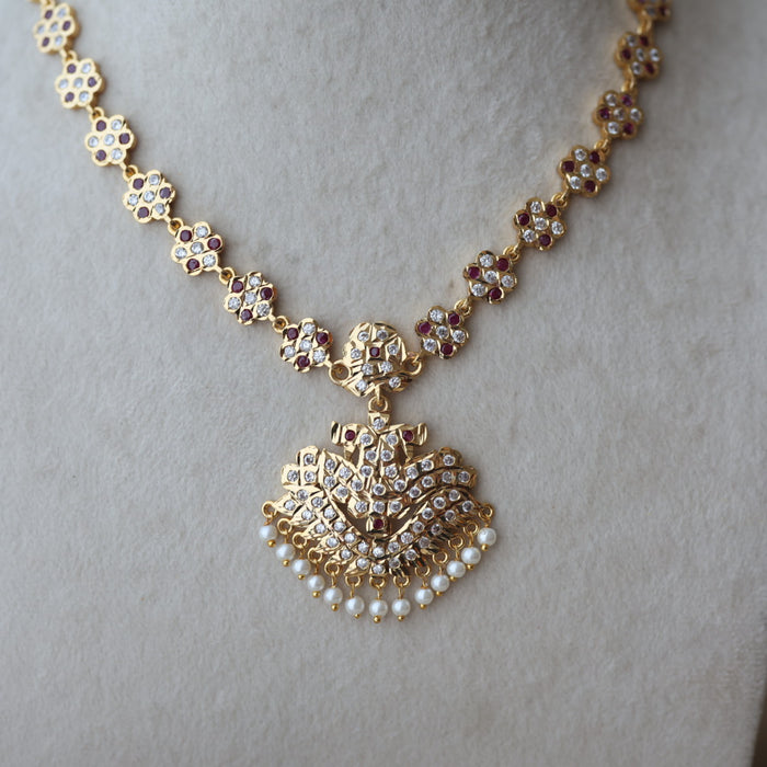 Heritage gold plated ruby white stone short necklace H83112