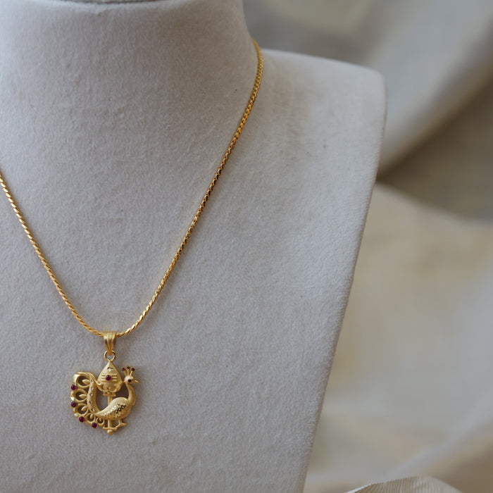 Heritage gold plated simple OM pendant chain HC572