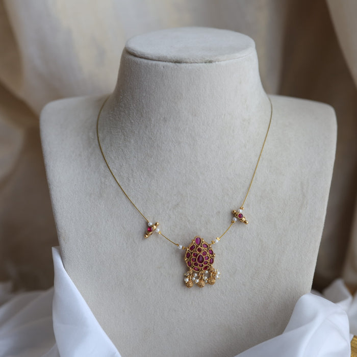 Antique ruby stone invisible short necklace IN246