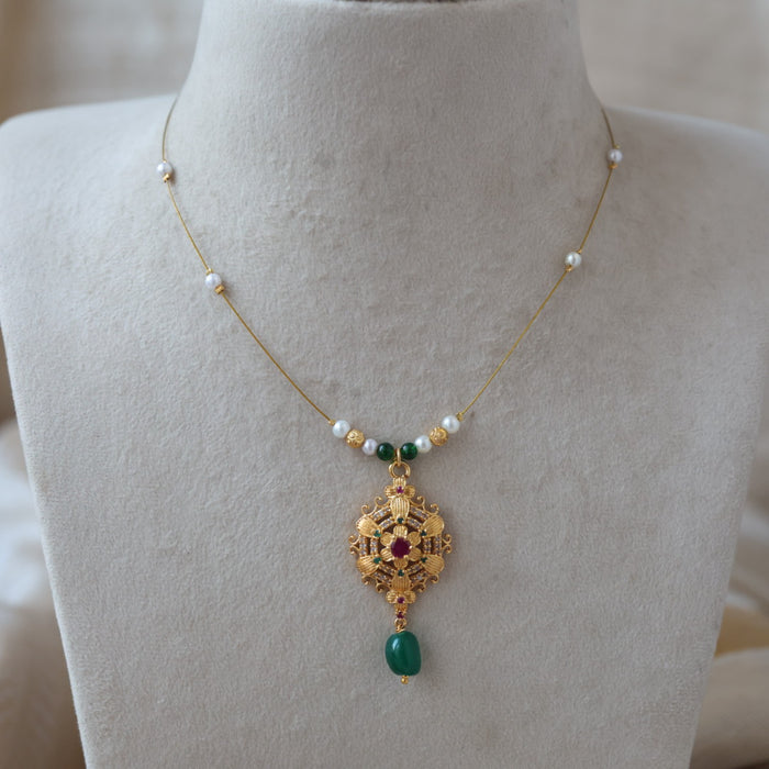 Heritage gold plated invisible short necklace IN2017