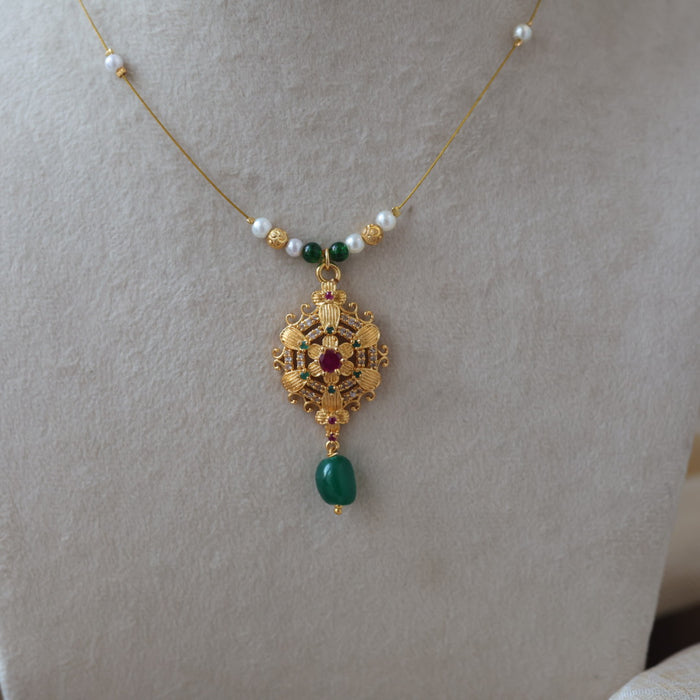 Heritage gold plated invisible short necklace IN2017