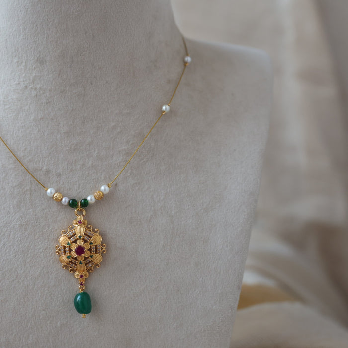 Heritage gold plated invisible short necklace IN2017