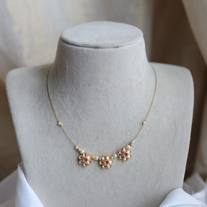 Antique flower invisible short necklace IN20124