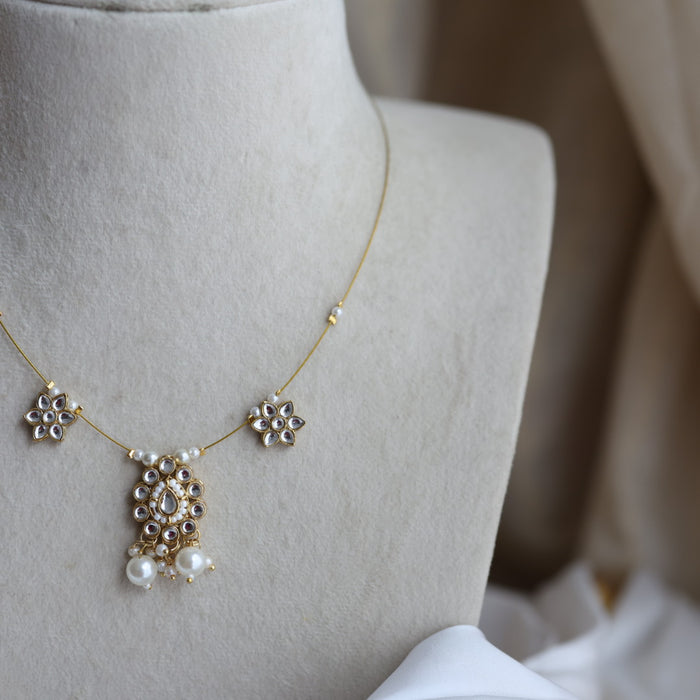 Antique white stone invisible short necklace IN246